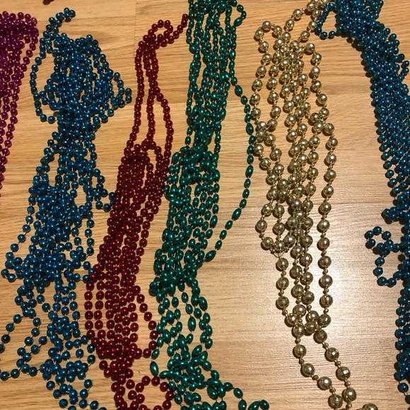 Bundle of 29 colorful and sparkly bead garlands - Picture 3 of 10